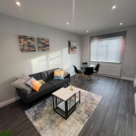 Martin Way Modern London Appartement